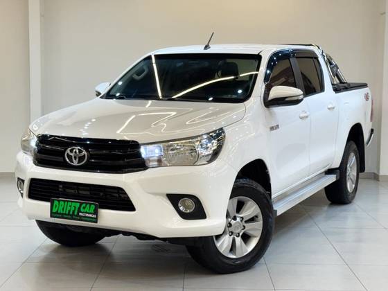 TOYOTA HILUX 2.8 STD 4X4 CD 16V DIESEL 4P MANUAL TOYOTA HILUX 2.8 STD 4X4 CD 16V DIESEL 4P MANUAL